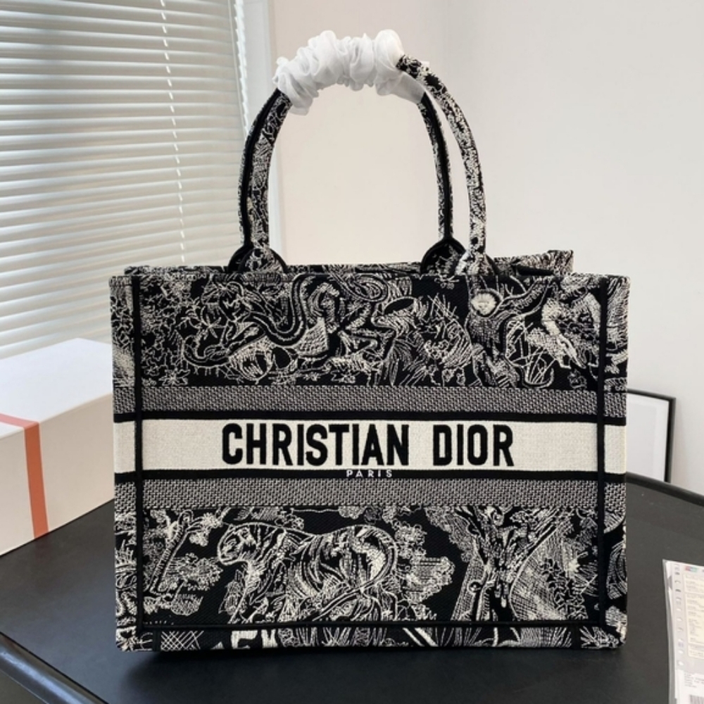 DIOR BookTote Reverse Joyie print embroidery - Picture 4 of 8